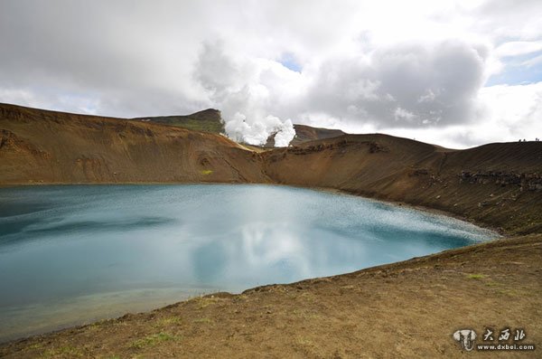 冰岛火山地热熔岩喷泉